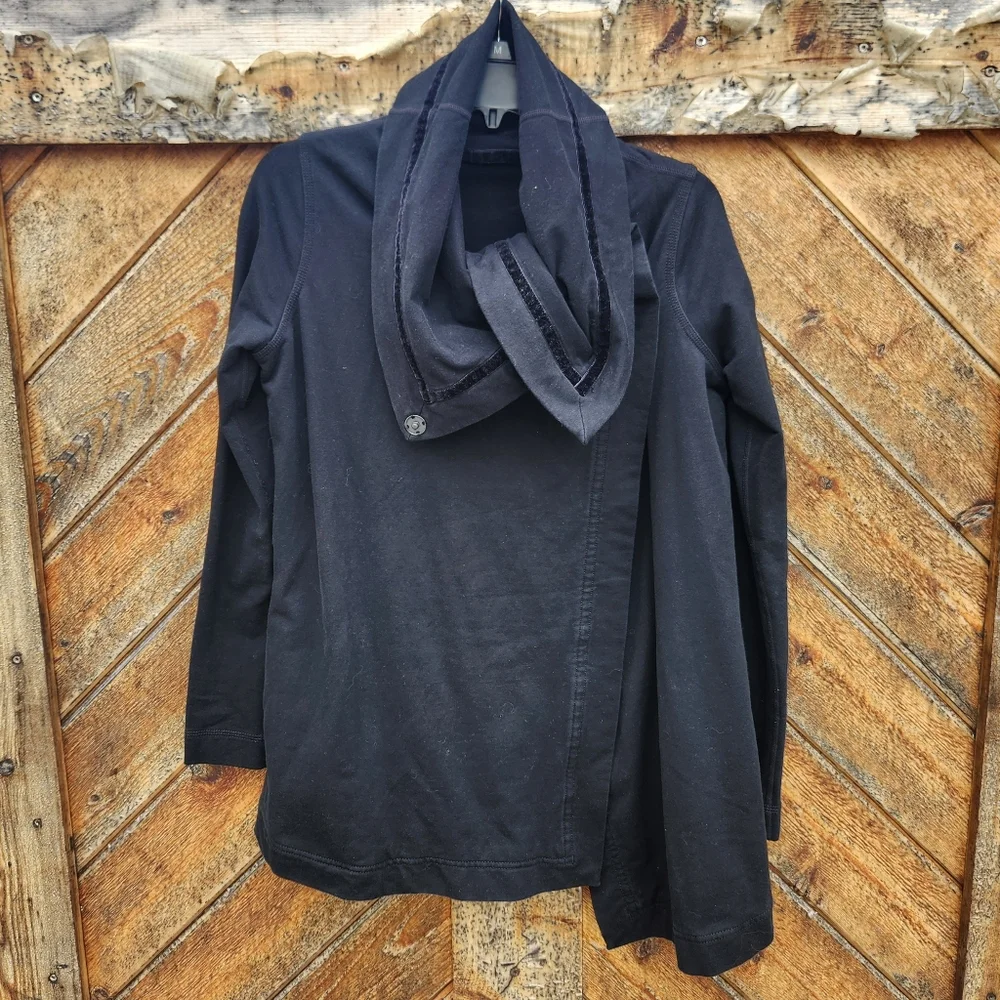 Lululemon Athletica Savasana Wrap Jacket - Picture 2 of 9